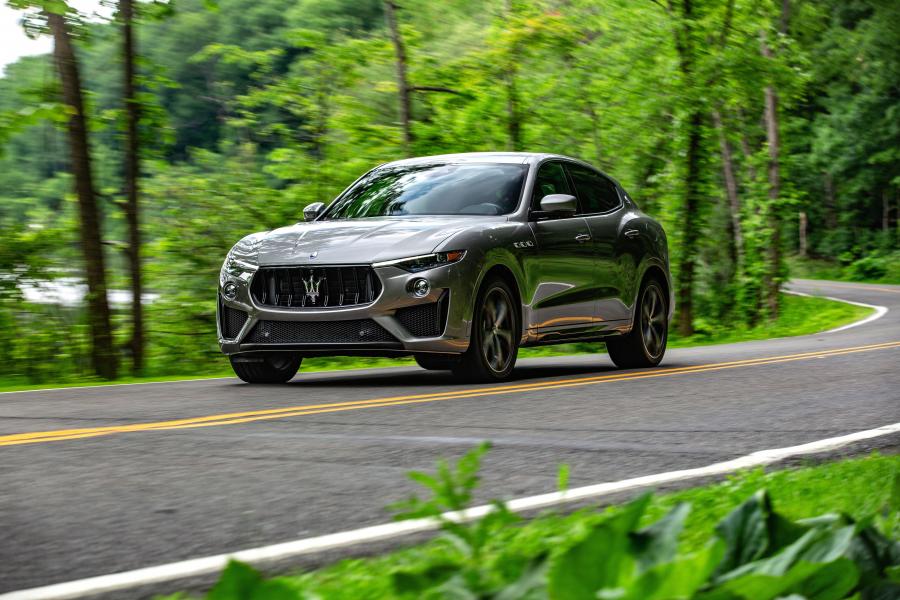  Maserati Levante Trofeo 2018 года  (NA) (фото 14 из 37)